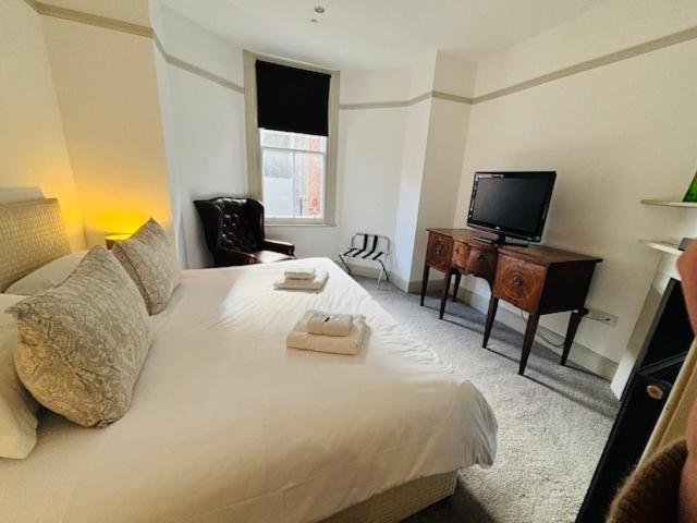סקארבורו The Chapel House Hotel מראה חיצוני תמונה