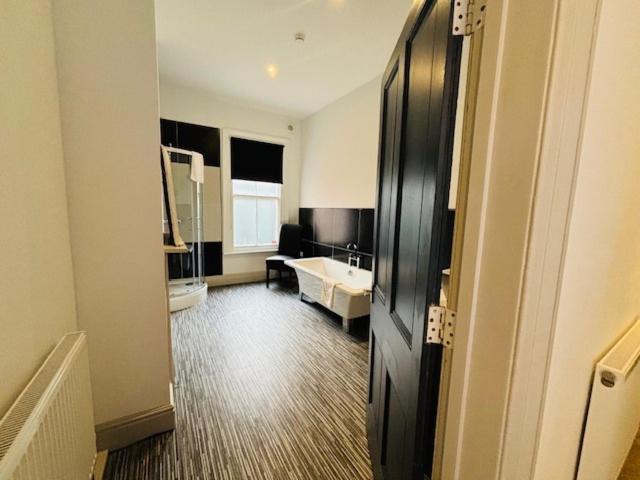 סקארבורו The Chapel House Hotel מראה חיצוני תמונה